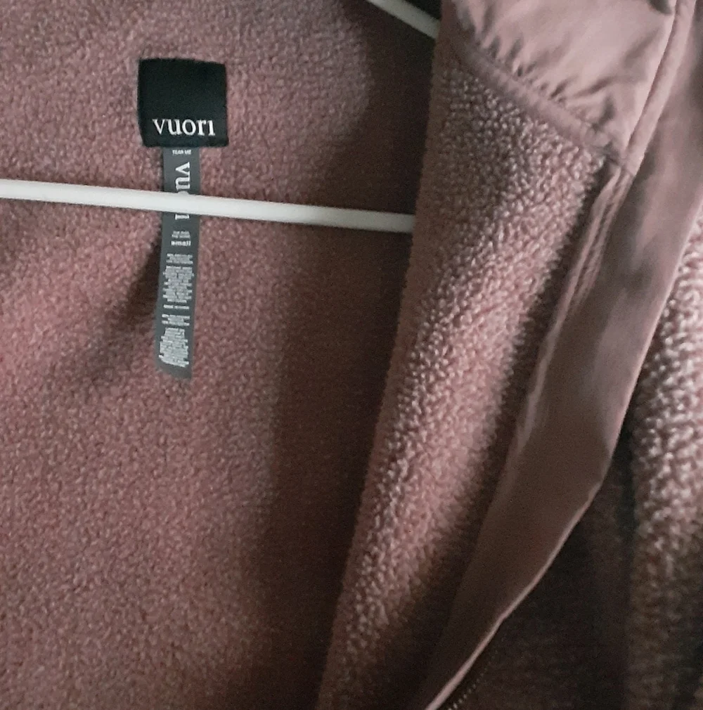 Vuori Jacket - Picture 8 of 12